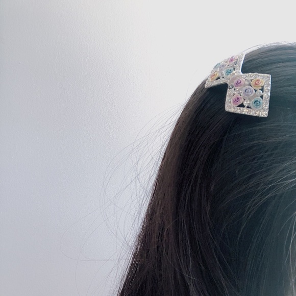 Accessories - Rhinestone Bow tie Hair clip